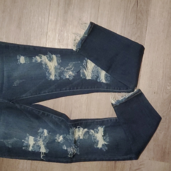 Judy Blue Skinny Jeans - Picture 3 of 4